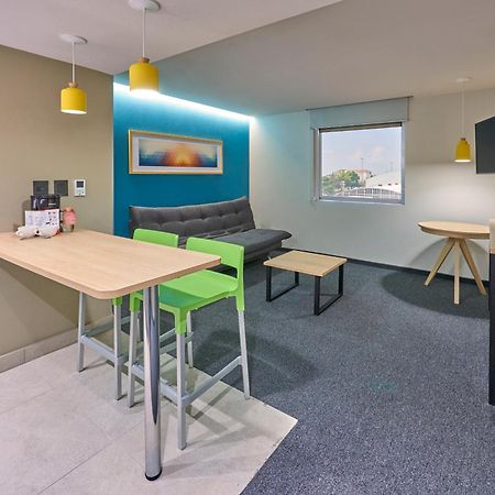 City Express By Marriott Suites Toluca Extérieur photo