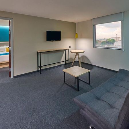 City Express By Marriott Suites Toluca Extérieur photo