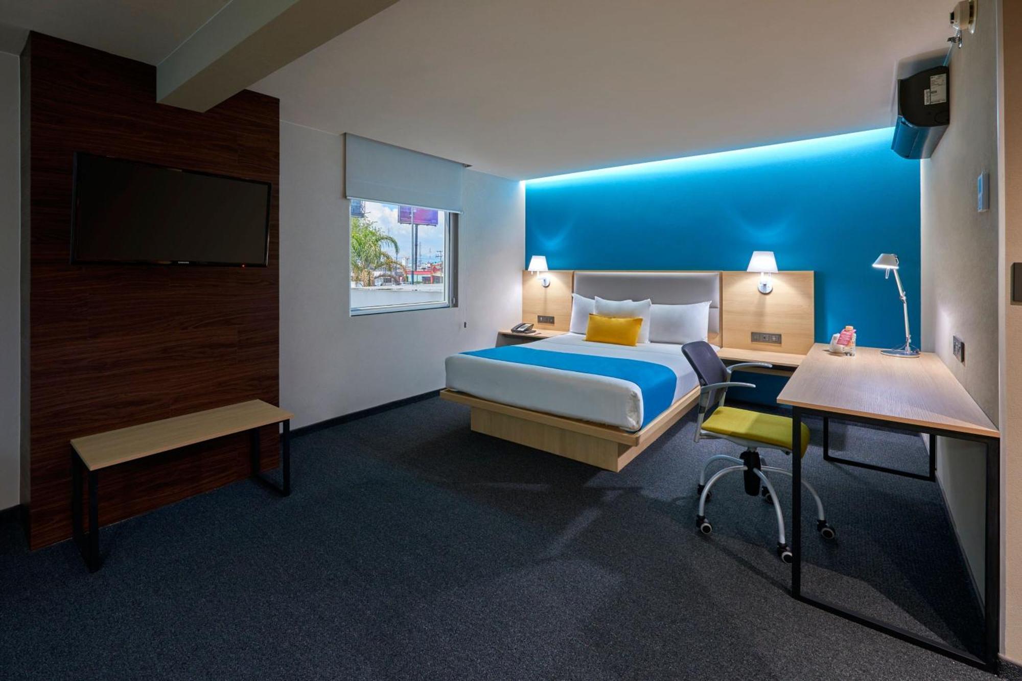 City Express By Marriott Suites Toluca Extérieur photo