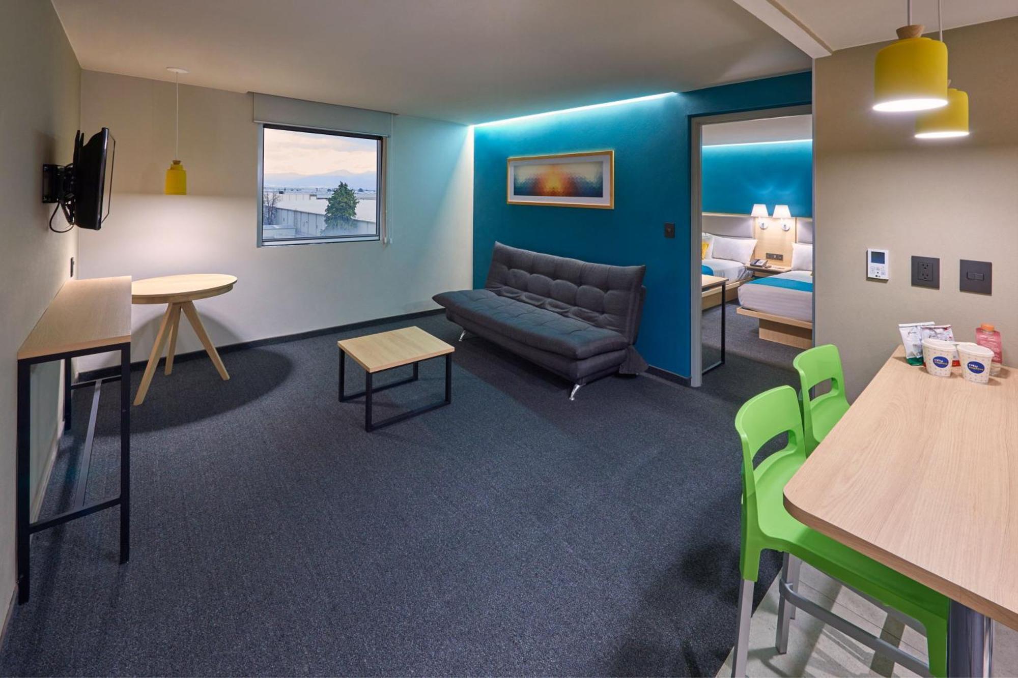 City Express By Marriott Suites Toluca Extérieur photo