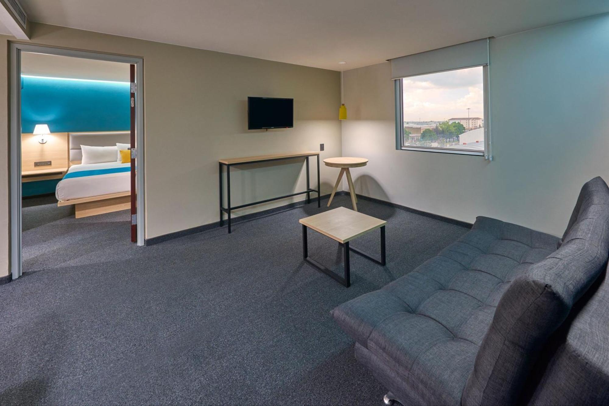City Express By Marriott Suites Toluca Extérieur photo